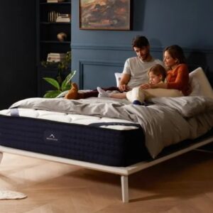 Dream Cloud - 14" King Hybrid Mattress
