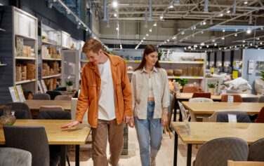 What Types of Furniture are Trending Right Now? A 2025 Guide