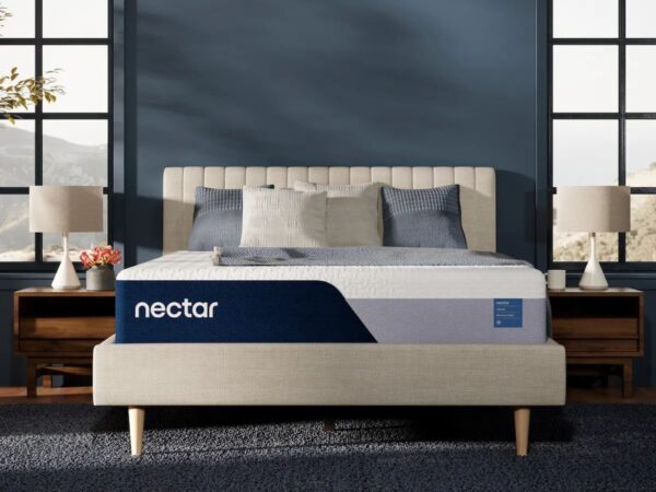 Nectar Classic Memory Foam 5.1 - White - King Mattress