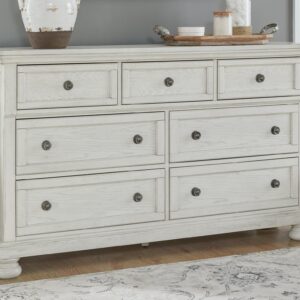 Robbinsdale - Dresser - 7 Drawers - Antique White