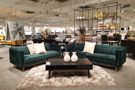 How to Mix Furniture Styles Without Your Living Room Looking Messy